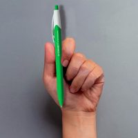 Bolígrafo Q-Connect Retráctil Biodegradable Verde Tinta Azul – Caja 12 Unidades